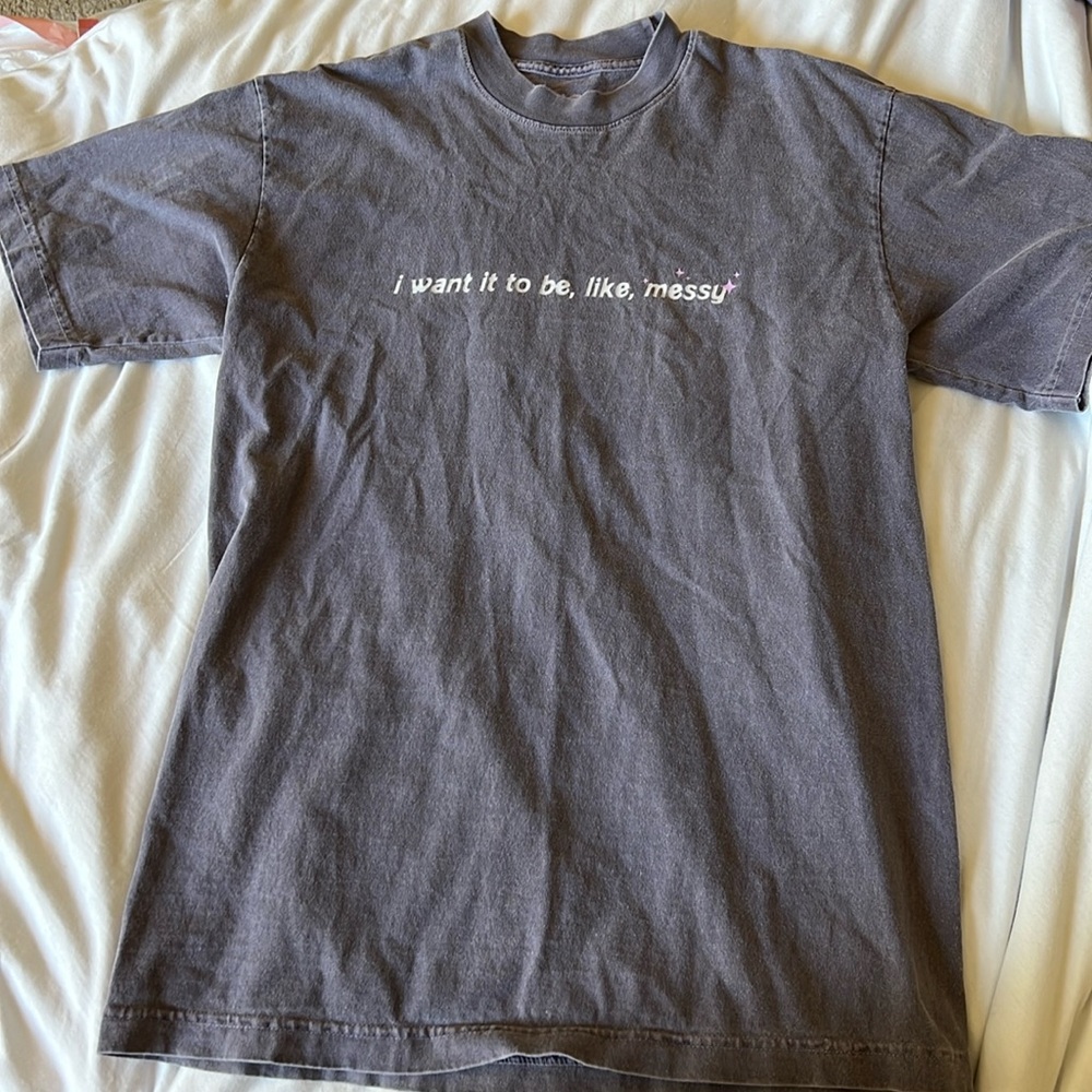 LIMITED EDITION OLIVIA RODRIGO MERCHANDISE T-SHIRT